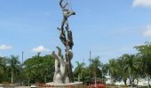 http://www.uff.travel/region/51/parque-los-fundadores-fuente-www-turismovillavicencio-gov-co-thumb.jpg